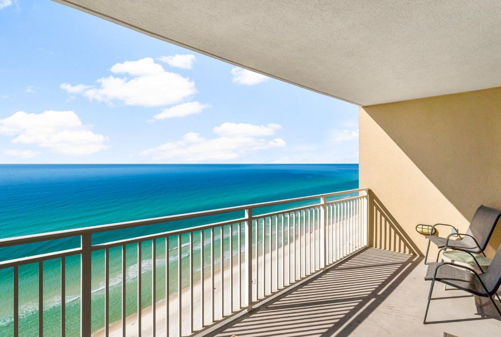 Beautiful Beachfront Paradise! Emerald Beach Resort パナマシティービーチ エクステリア 写真